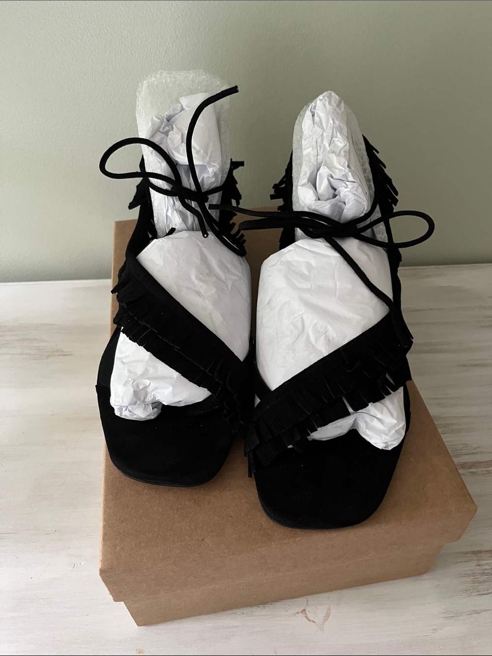 Black suede fringe sandals - Picture 4 of 5